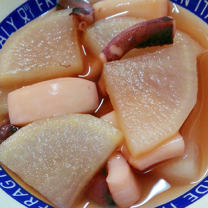 簡単で美味しい☆白だしでイカ大根さっと煮